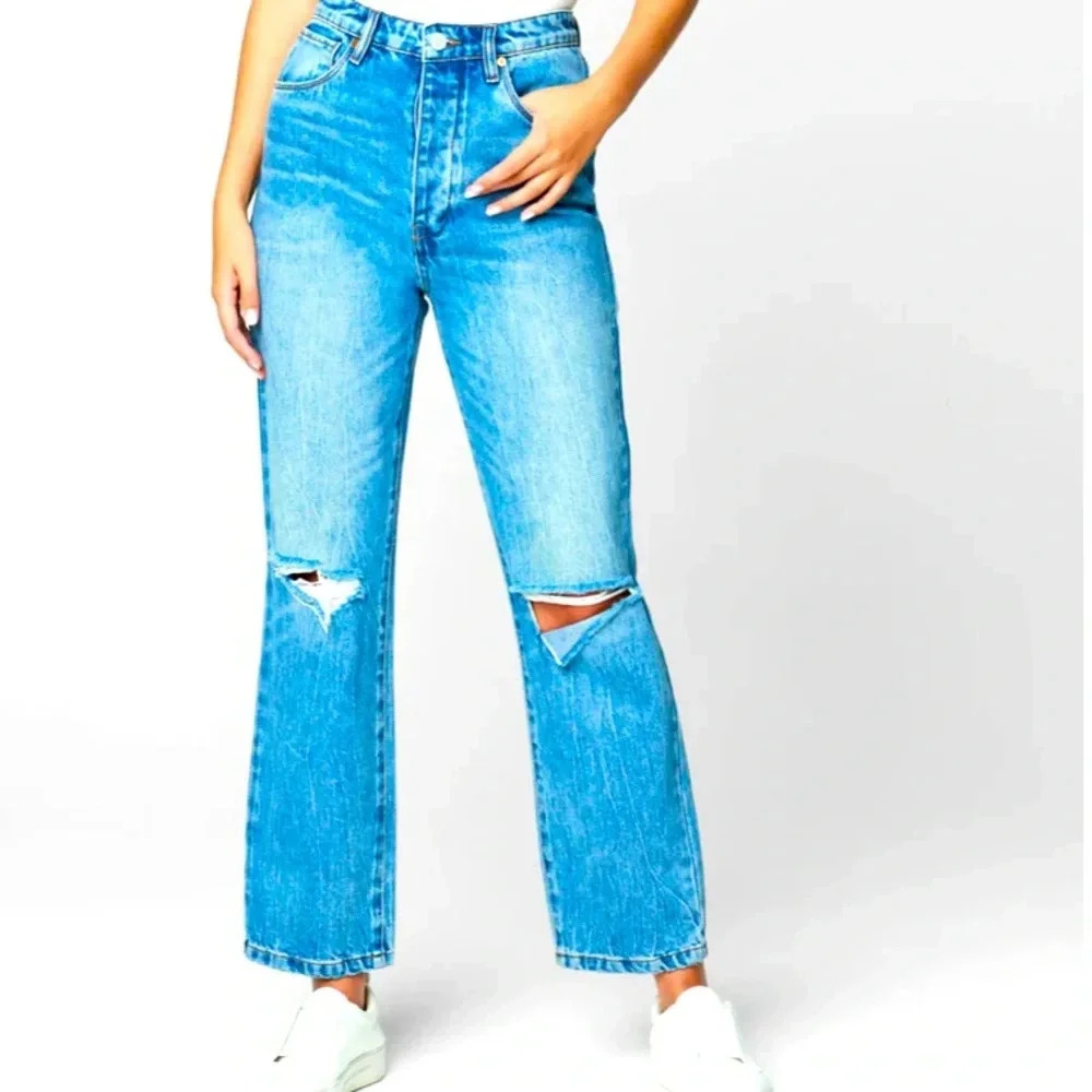Blank NYC the Howard Mid Rise Loose Fit Denim Straight Leg Destroyed Knees NWT